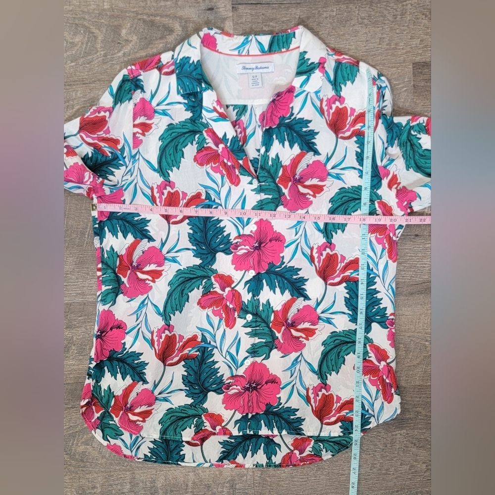 Tommy Bahama Baroque Blooms 100% Silk Button Down Womens S Pink Green Tropical - Picture 9 of 12